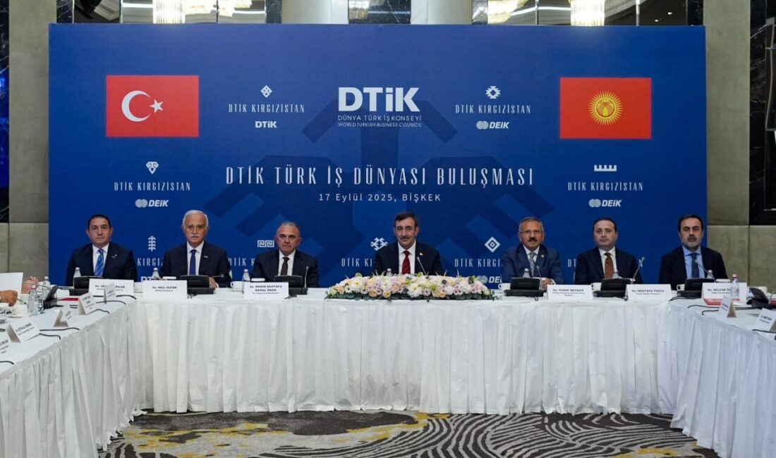Cumhurbaşkanı Yardımcısı Yılmaz, ‘Türk İş Dünyası Buluşması’ programına katıldı KIRGIZİSTAN, – CUMHURBAŞKANI Yardımcısı Cevdet Yılmaz, Kırgızistan’ın başkenti Bişkek’te, ‘Türk