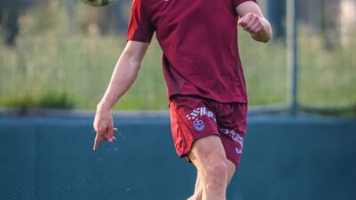 Nurgül GÜNAYDIN / – TRABZONSPOR’un Ukraynalı oyuncusu Danylo Sikan’ın antrenmanda