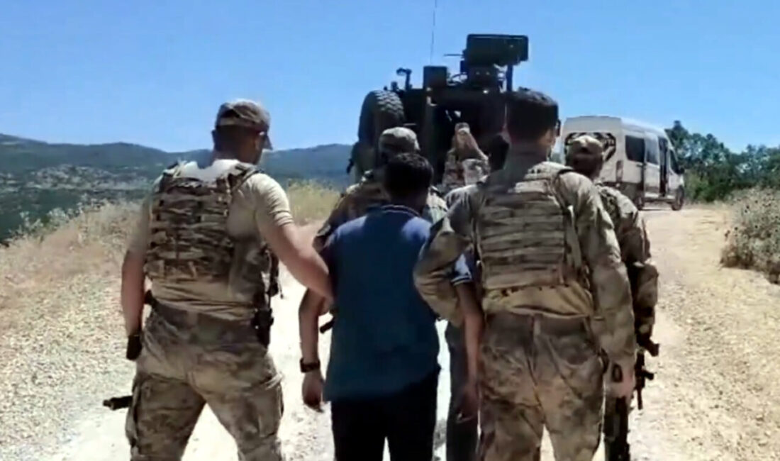 ANKARA, – İÇİŞLERİ Bakanı Ali Yerlikaya, Diyarbakır’ın Lice ve Kulp