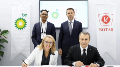 Enerji ve Tabii Kaynaklar Bakanı Alparslan Bayraktar, Milano’da düzenlenen Gastech