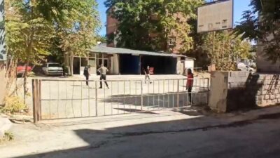 Tekin YALÇINKAYA/ELAZIĞ, – ELAZIĞ’da bir otoparka düzenlenen pompalı tüfekli saldırıda