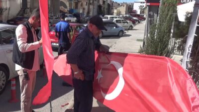 Oktay POLAT/ERZURUM, – ERZURUM’da zabıta ekipleri, kaldırım işgaline yönelik denetim