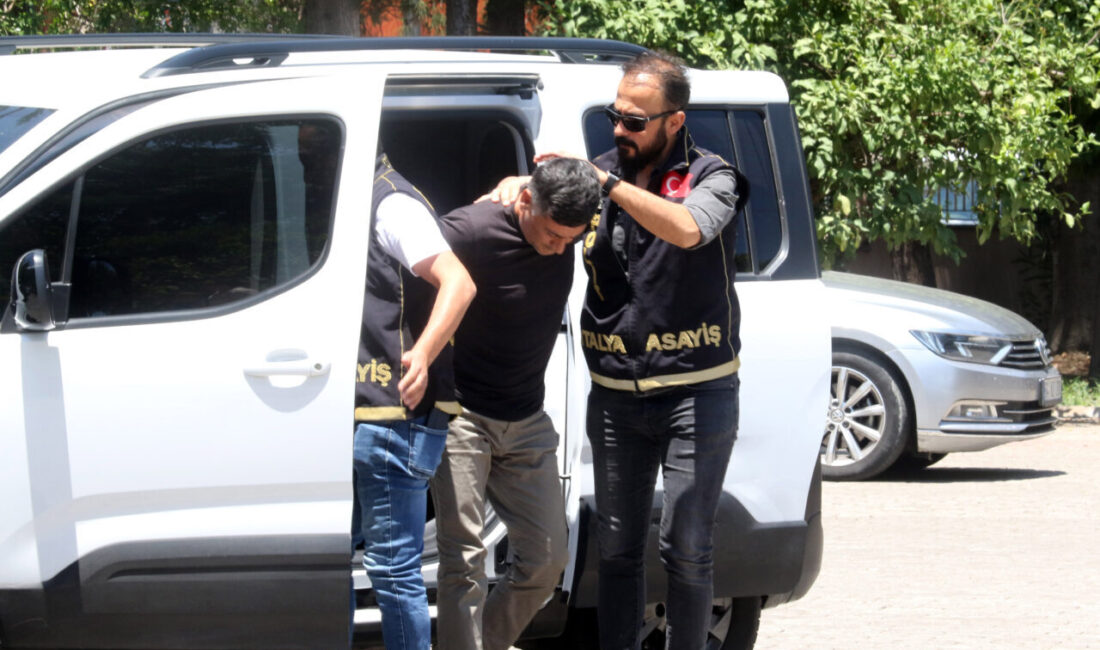 İrem GÜNEYBAZ/ANTALYA, – ANTALYA’da eski eşi Ayten Çağıran’ı (44) boğazını