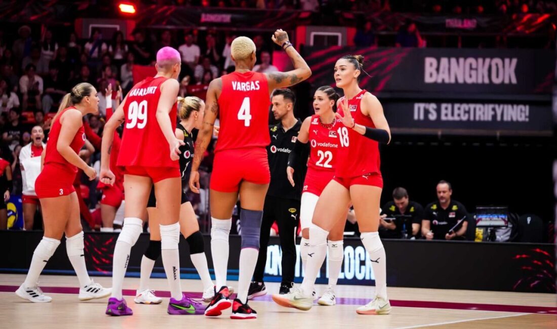 Türkiye – İtalya: 2-3 İSTANBUL, – SALON: Huamark, Bangkok HAKEMLER: