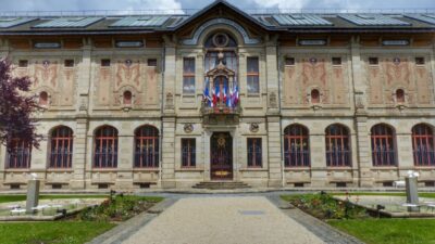 FRANSA, – FRANSA’nın Limoges şehrindeki bir müzede değeri 9,5 milyon