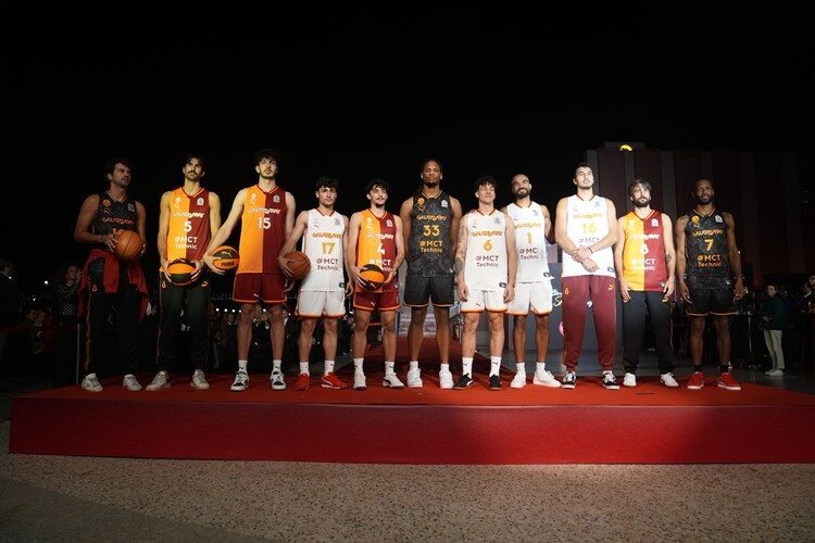 İSTANBUL , – GALATASARAY Spor Kulübü’nün, Kadın ve Erkek Voleybol,