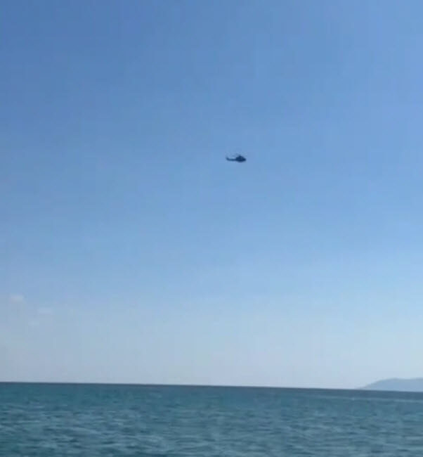 Kadri KAYA/AYVALIK (Balıkesir), – BALIKESİR’İN Ayvalık ilçesi açıklarında, kaçak göçmenleri