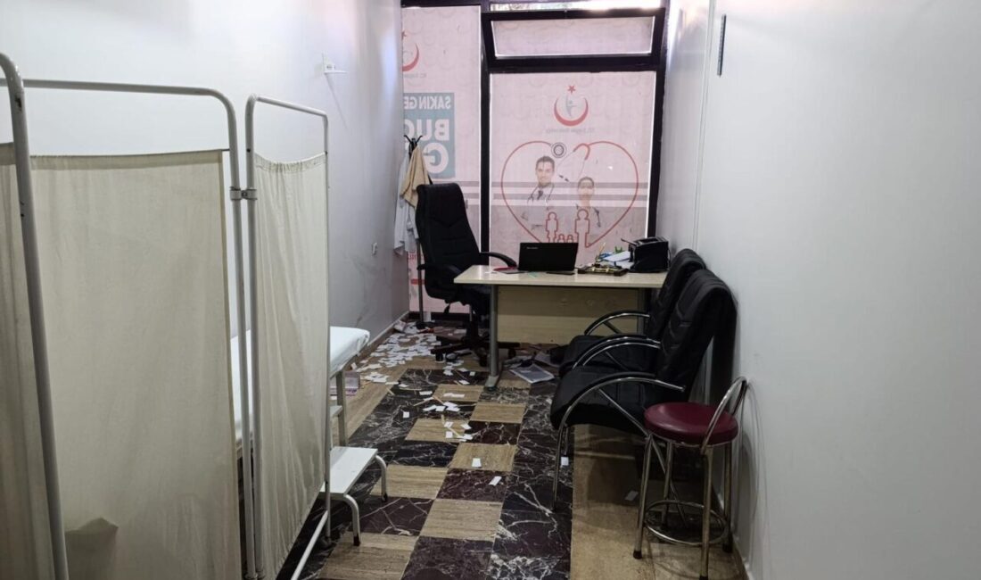 Salih KESKİN/MARDİN, -MARDİN’in Artuklu ilçesinde aile hekimi Dr. Baran Şeşen,