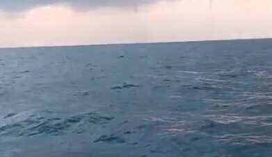 Ufuk AKTUĞ/HATAY, – HATAY’ın İskenderun ilçesinde denizde oluşan 2 hortum