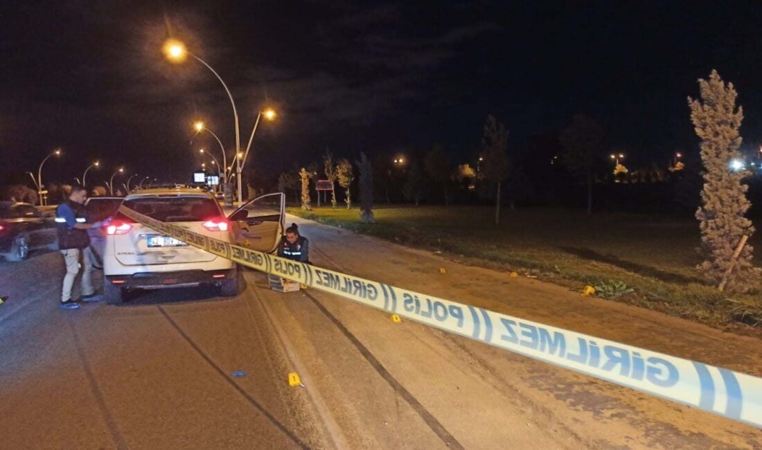 İsmail AKKAYA/ KONYA, – KONYA’da ciple havalimanına giderken önü kesilen