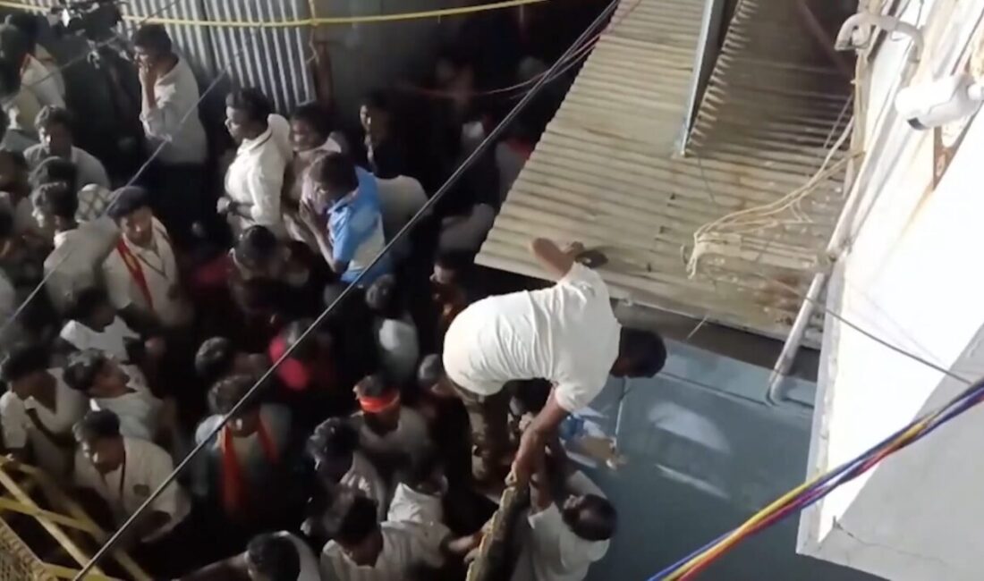 HİNDİSTAN, – HİNDİSTAN’ın Karur kentinde Tamilaga Vettri Kazhagam Partisi tarafından