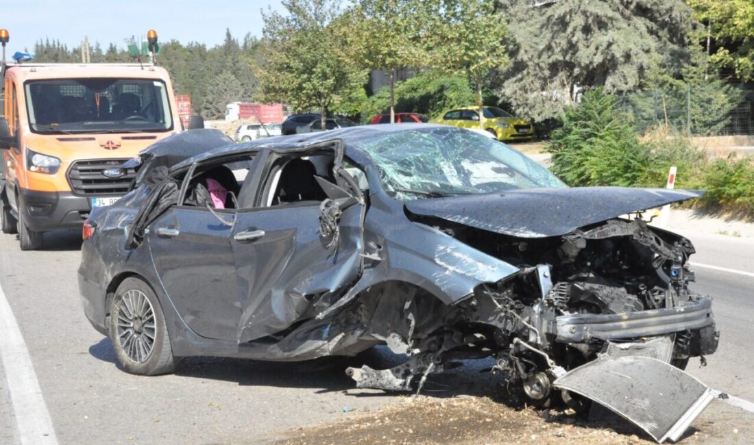 Ünsal YÜCEL/KEŞAN (Edirne), – EDİRNE’nin Keşan ilçesinde takla atıp hurdaya