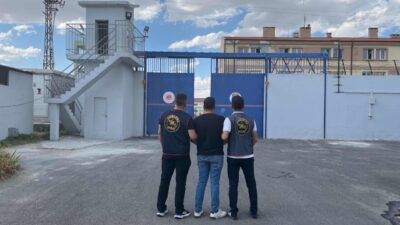 Ahmet KORKMAZER/NEVŞEHİR, – NEVŞEHİR’in Acıgöl ilçesinde husumetli oldukları komşuları Ahmet