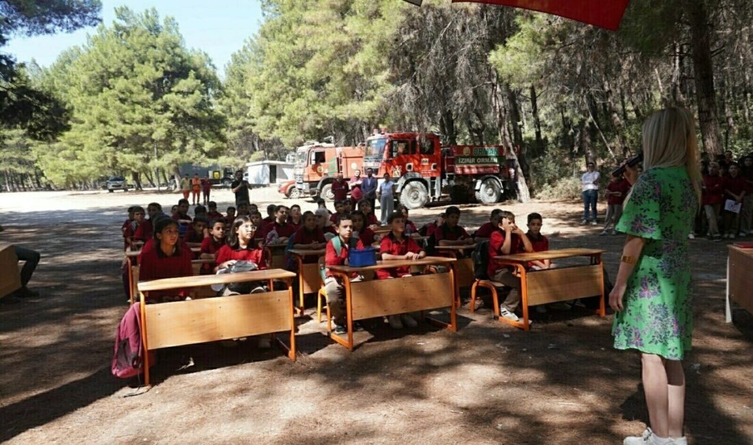 Nevra UÇKAÇ/İZMİR, – İZMİR’deki Gaziemir İmam Hatip Ortaokulu öğrencileri, yeni