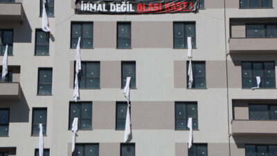 Murat KÜÇÜK-Mutlu YUCA-Zübeyde ÖZMEN/BOLU, – BOLU Kartalkaya’daki otel yangınında eşini