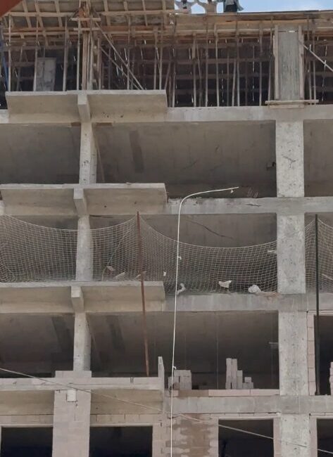 HALAY DA ÇEKMİŞLER Adana’da inşaatın 10’uncu katında güvenlik önlemi almadan