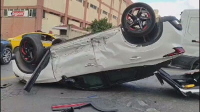 Altunay TUGA / İSTANBUL, – BAHÇELİEVLER’de minibüsün çarptığı otomobil devrildi.