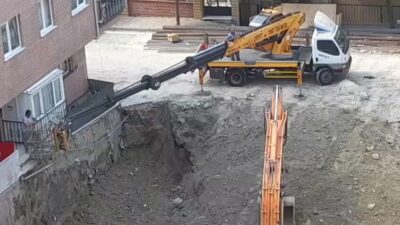 Baran AKKAYA/İSTANBUL, – BAHÇELİEVLER’de bir inşaatın temel kazısı sırasında, yan