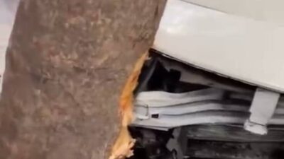 Baran AKKAYA-Uğur ŞAHİN/İSTANBUL, -BAYRAMPAŞA’da koşarak yola atlayan çocuğa otomobil çarptı.