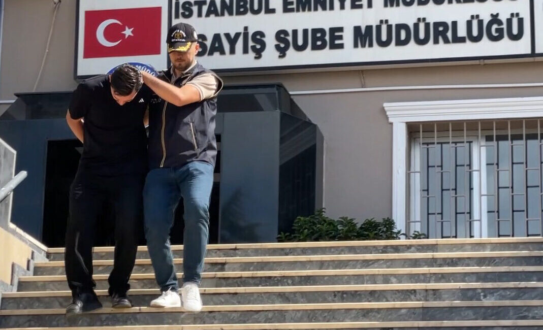 Ali AKSOYER/İSTANBUL – BEŞİKTAŞ’ta kendilerini banka görevlisi olarak tanıtıp, mağdur