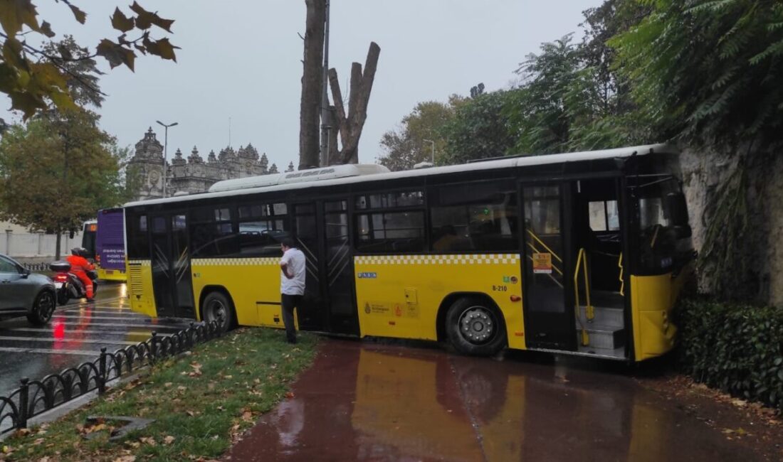 Hasan YILDIRIM / İSTANBUL, – BEŞİKTAŞ Dolmabahçe Caddesi’nde İETT otobüsü