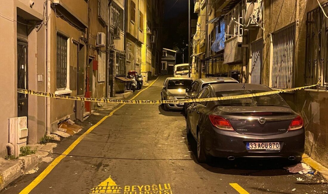 Mehmet Kaan KURT/İSTANBUL, – BEYOĞLU’nda taksici Ali Sancar (53), aracına