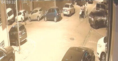 Veysel TİMDU/İSTANBUL, – ESENYURT’ta park halindeki motosiklet 2 kişi tarafından