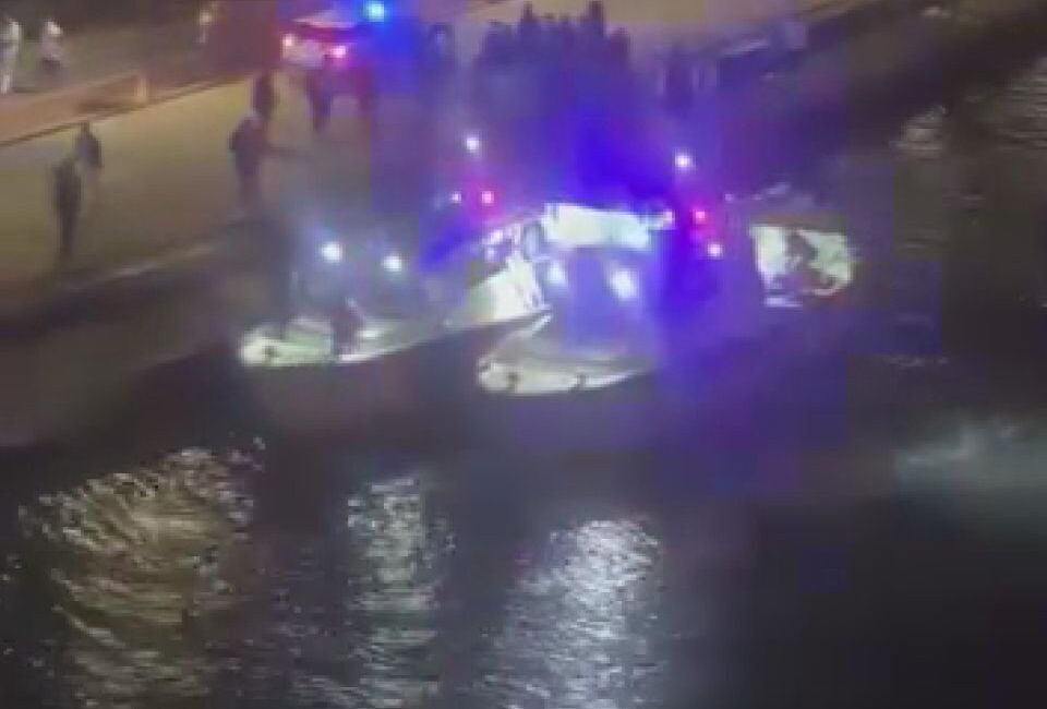 Doğan Can CESUR/İSTANBUL, – HALİÇ Metro Köprüsü’ndeki yaya yürüyüş yolundaki