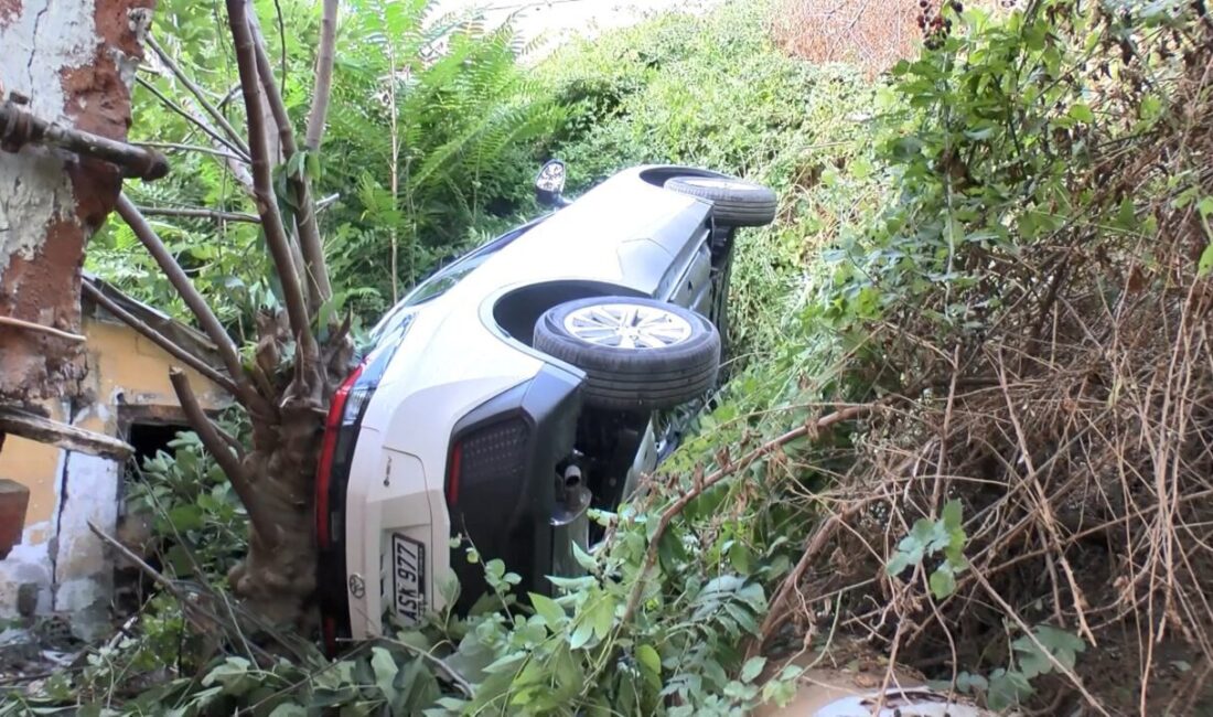 Yılmaz OKUR/İSTANBUL, – SARIYER’de sürücüsünün direksiyon hakimiyetini kaybettiği cip yol