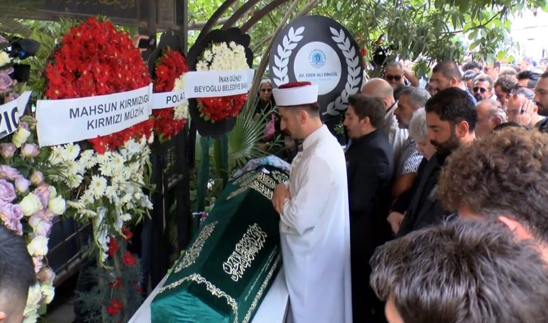 İsa ALMAÇAYIR / İSTANBUL, – Yalova’daki evinin terasından düşerek hayatını