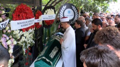 İsa ALMAÇAYIR / İSTANBUL, – Yalova’daki evinin terasından düşerek hayatını