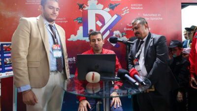 İrem Çağla ZİNCİRLİ – Ataberk KURT/İSTANBUL, – TEKNOFEST alanında kurulan