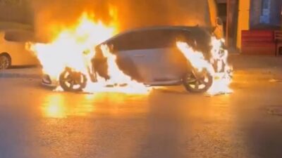 Baran AKKAYA-Emin YEŞİL/İSTANBUL, – SULTANGAZİ’de park halindeki otomobilde henüz bilinmeyen