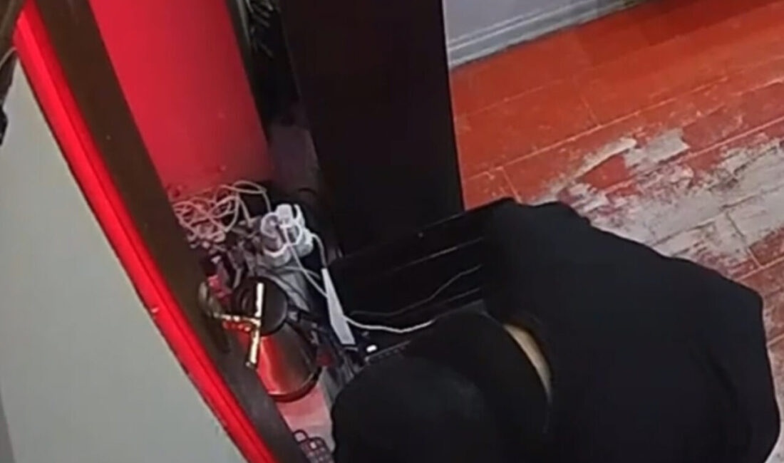 Doğan Can CESUR / İSTANBUL – TAKSİM’de 1 ay önce