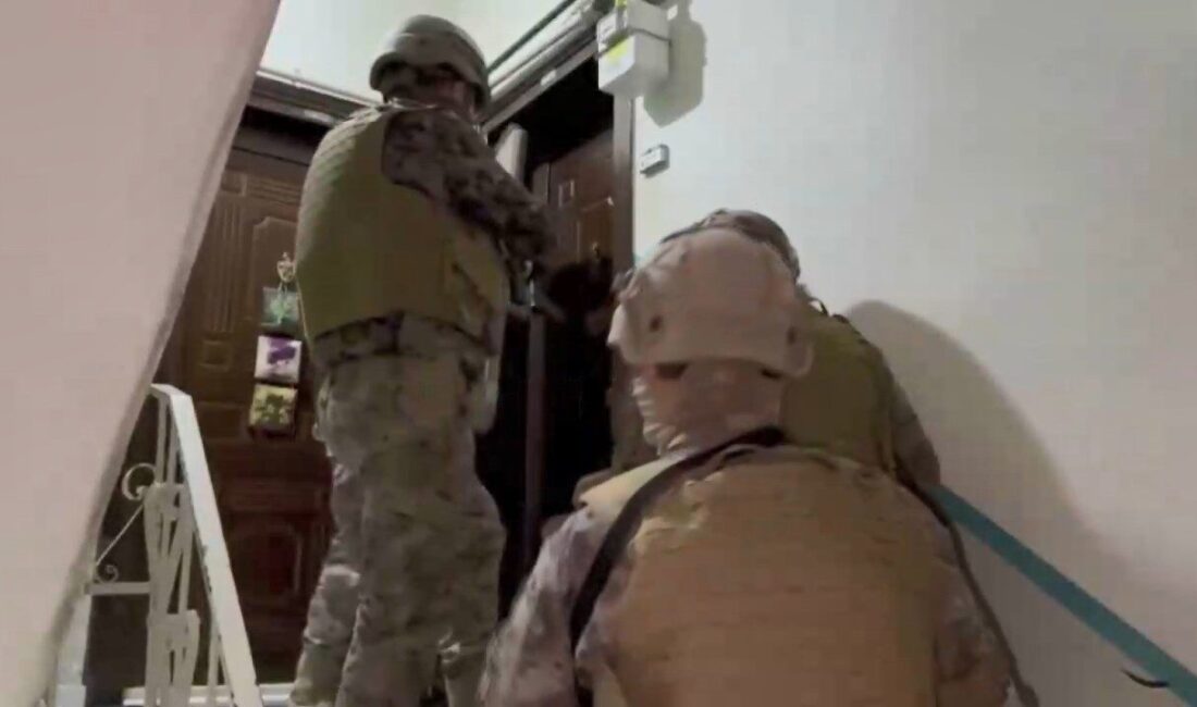 Emre KURT/İSTANBUL, – Ümraniye’de astıkları pankart ile tehditte bulunan 6