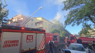 Mert ORDU/İSTANBUL, – ÜSKÜDAR’da 3 katlı bir binanın çatısında çıkan