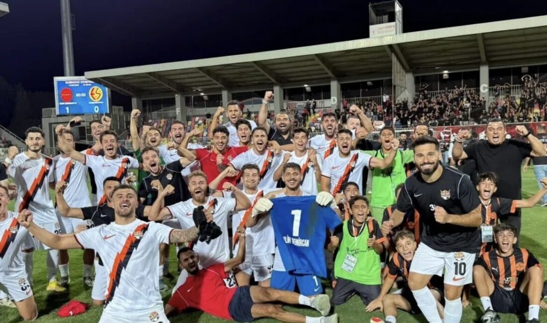 İZMİR, – 3’üncü Lig 4’üncü Grup temsilcisi İzmir Çoruhlu FK,