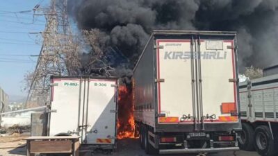 Mert CONA/İZMİR, – İZMİR’in Bornova ilçesinde, bir TIR garajında çıkan