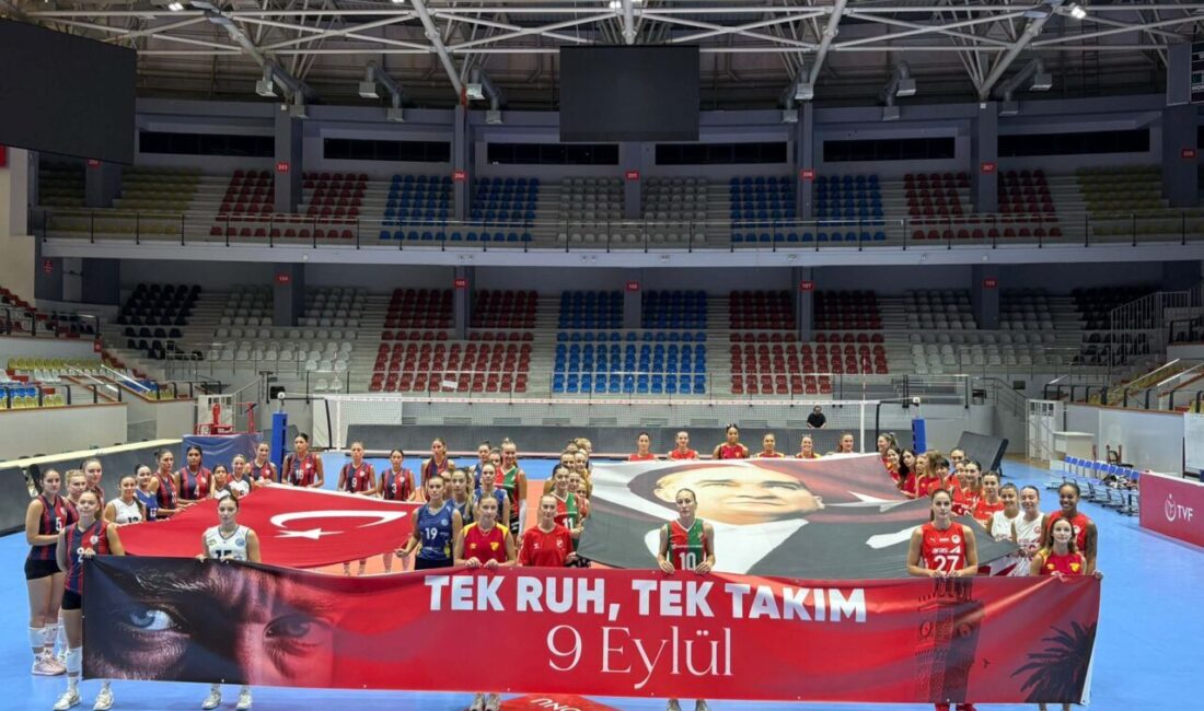 İZMİR, – İZMİR’in kadınlar voleybol liglerindeki 5 temsilcisi kentin düşman