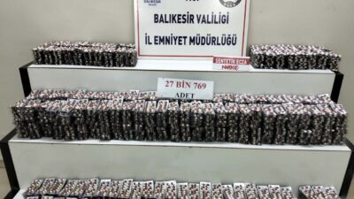 Şevki MORALI/EDREMİT, (Balıkesir), – BALIKESİR’in Edremit ilçesinde, arama yapılan kamyonette