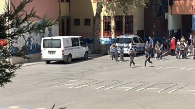 Erol POLAT/GEBZE (Kocaeli), – KOCAELİ’nin Gebze ilçesindeki bir ilkokulun kantininden