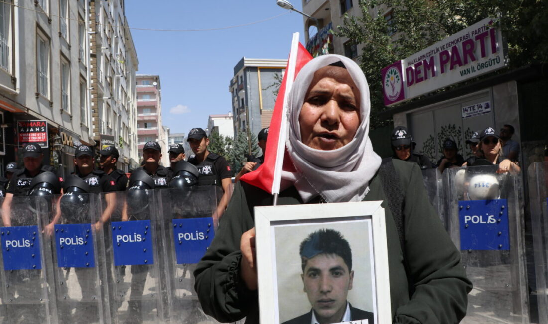 Behçet DALMAZ/VAN, – VAN’da, PKK tarafından kaçırılan evlatları için 108’inci