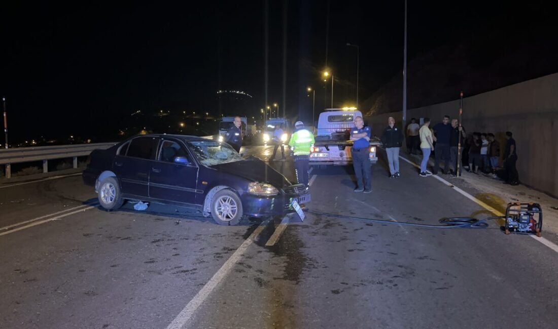 Furkan KAVUKLU/ KAYSERİ, – KAYSERİ’de otomobil ile kamyonetin çarpıştığı kazada