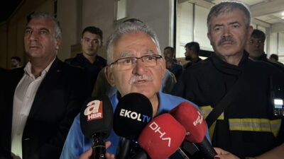 SÖNDÜRME ÇALIŞMALARI DEVAM EDİYOR; 3 KİŞİ HASTANEYE KALDIRILDI Kayseri OSB