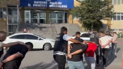 KAYSERİ, – KAYSERİ’de polisin düzenlediği uyuşturucu operasyonunda gözaltına alınan 22