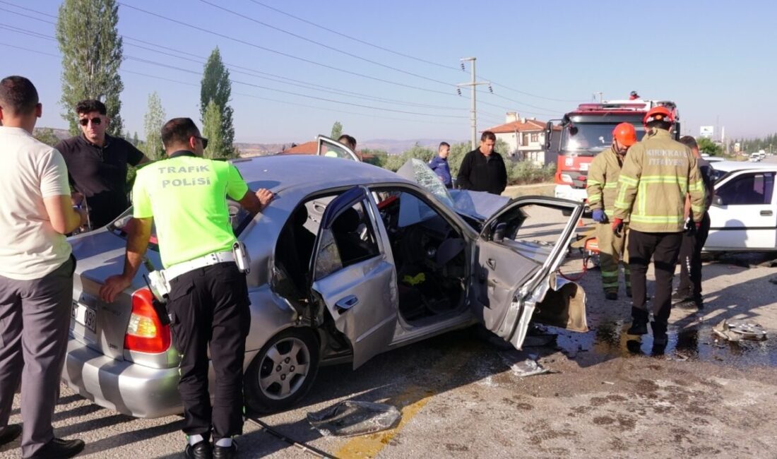 Burak CAN/KIRIKKALE, – KIRIKKALE’de iki otomobilin kafa kafaya çarpıştığı kazada,