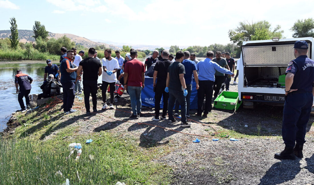 Burak CAN/KIRIKKALE, – KIRIKKALE’nin Bahşılı ilçesinde gittikleri piknikte Kızılırmak’a düşen