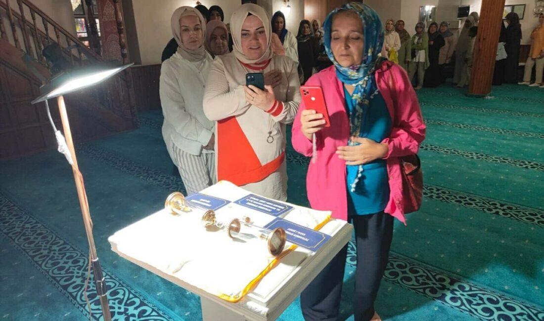 Oğuzhan BOYSAN/KUŞADASI (Aydın), – AYDIN’ın Kuşadası ilçesinde, Mevlid-i Nebi haftası