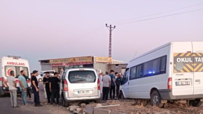 Salih KESKİN/ KIZILTEPE (Mardin), – MARDİN’in Kızıltepe ilçesinde otomobil, hafif