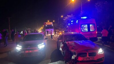 Salih KESKİN/ MARDİN, – MARDİN’in Artuklu ilçesinde 4 otomobilin karıştığı